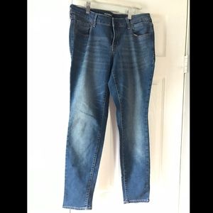 Old Navy Straight Rockstar Jeans
